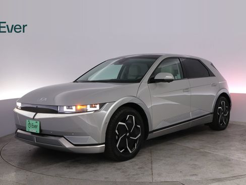 Used 2024 Hyundai Ioniq 5 Limited RWD image 2