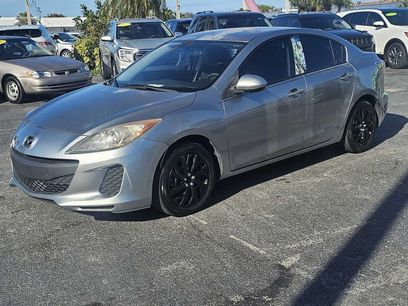 Used 2013 MAZDA MAZDA3 i SV