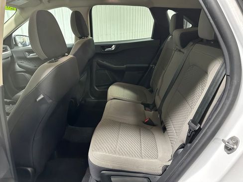 Used 2020 Ford Escape SE image 10