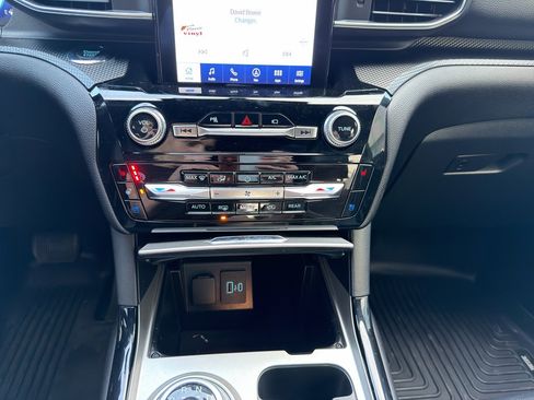 Used 2022 Ford Explorer ST w/ Equipment Group 401A image 15
