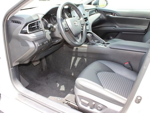 Used 2023 Toyota Camry SE AWD/4WD image 10