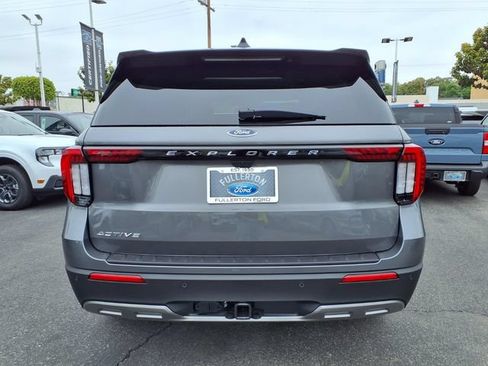 New 2026 Ford Explorer Active w/ Active Comfort Package RWD image 3