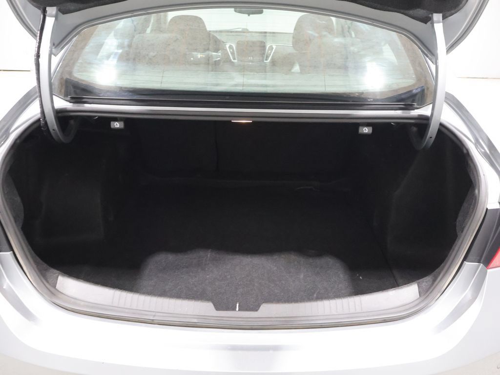 Used 2024 Chevrolet Malibu LT FWD image 4