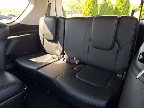 Used 2024 Nissan Armada SL w/ Captain's Chairs Package AWD/4WD image 11
