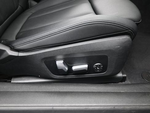 Used 2021 BMW 430i Coupe w/ Convenience Package RWD image 15