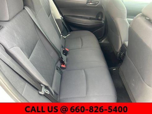 Used 2025 Toyota Corolla Cross LE FWD image 9