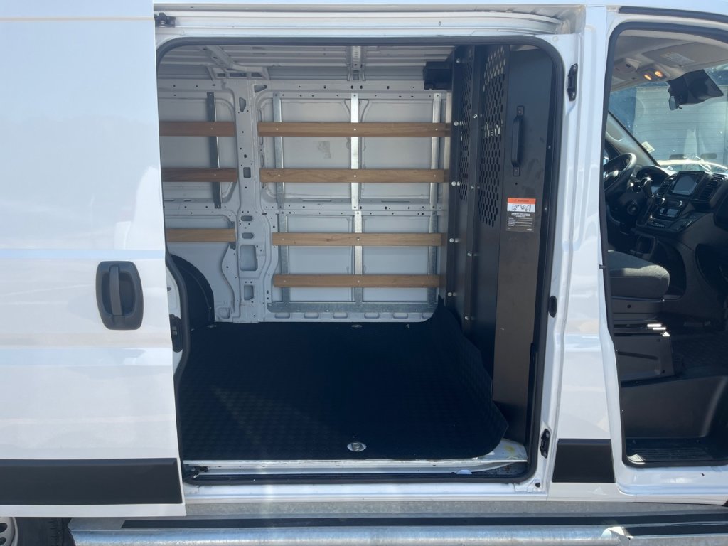 Used 2025 RAM ProMaster 2500 w/ U-Haul Equipment Group FWD image 15