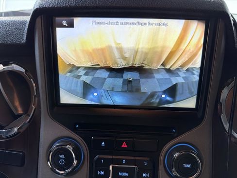 Used 2014 Ford F250 Lariat w/ Lariat Interior Package image 21