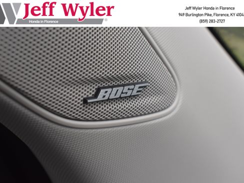 New 2025 Honda Pilot Touring image 28