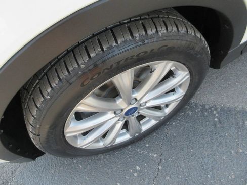 Used 2018 Ford Escape Titanium FWD image 14