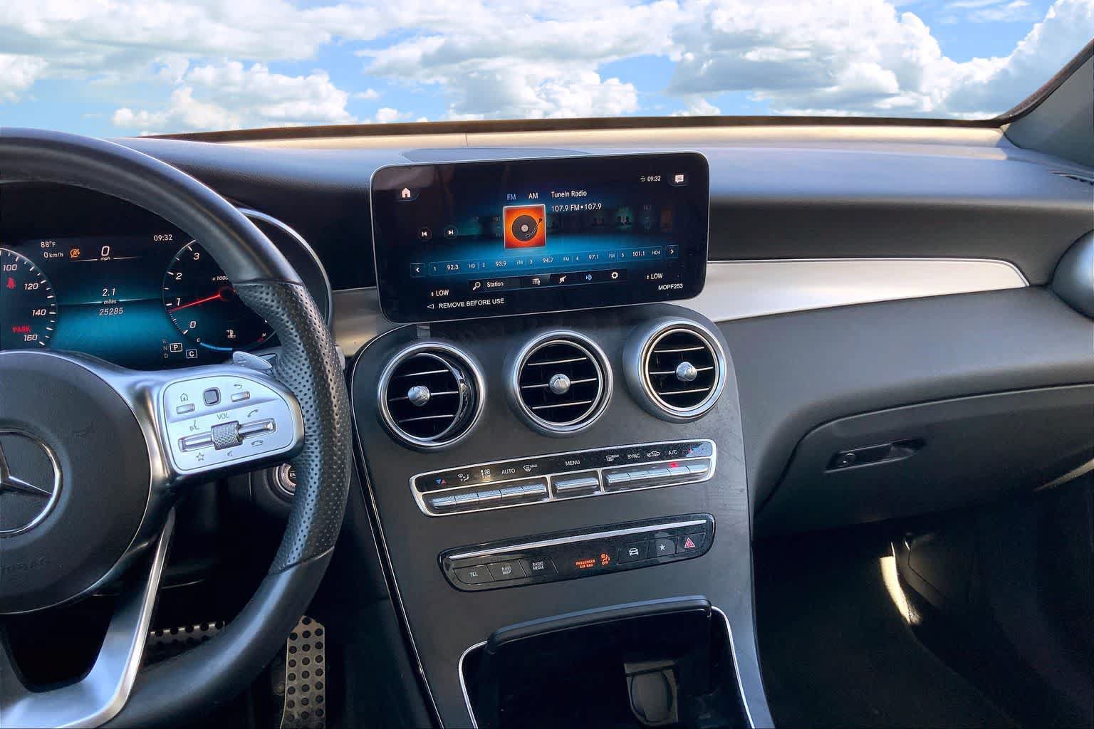 Used 2022 Mercedes-Benz GLC 300 image 15
