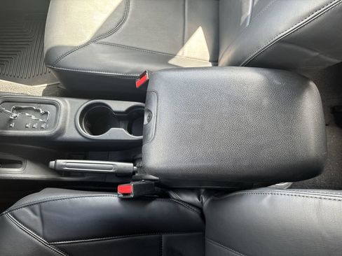 Used 2017 Jeep Wrangler Unlimited Sport w/ Connectivity Group image 20