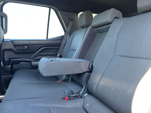 Certified 2025 Toyota 4Runner SR5 AWD/4WD image 8