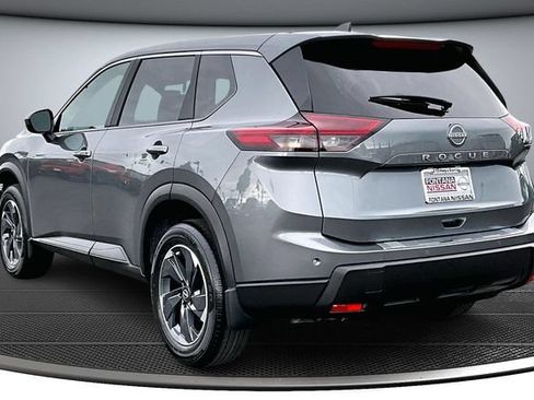 New 2026 Nissan Rogue SV FWD image 3