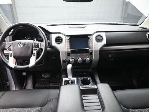 Used 2021 Toyota Tundra SR5 w/ Trail Edition image 28