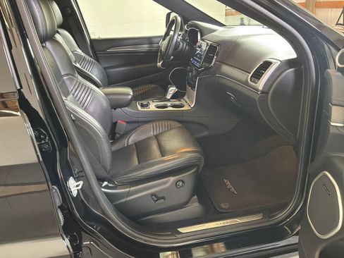 Used 2020 Jeep Grand Cherokee SRT AWD/4WD image 19