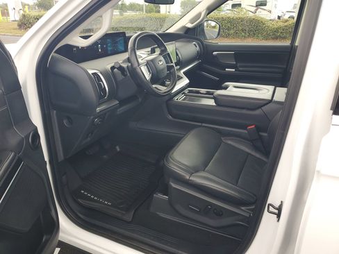 Certified 2025 Ford Expedition Max Platinum AWD/4WD image 19