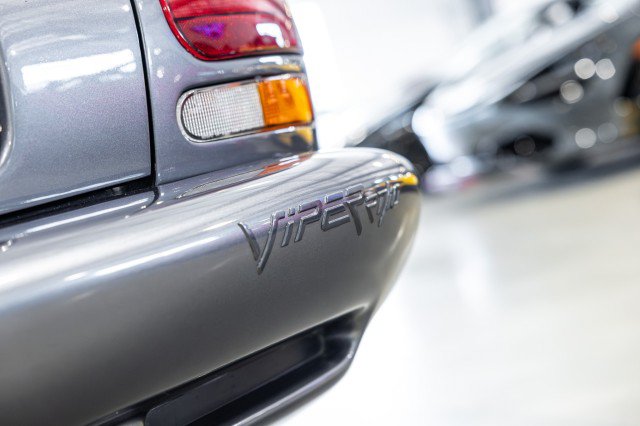 Used 2000 Dodge Viper RT/10 RWD image 29