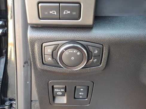 Used 2018 Ford F150 XLT w/ Equipment Group 302A Luxury image 16