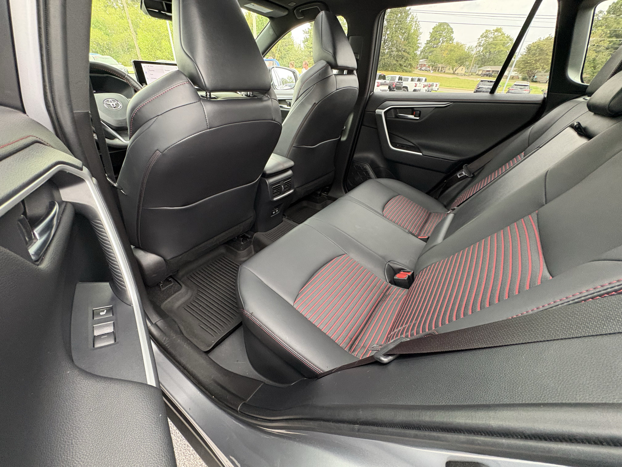 Used 2023 Toyota RAV4 XSE w/ Weather Package AWD/4WD image 28