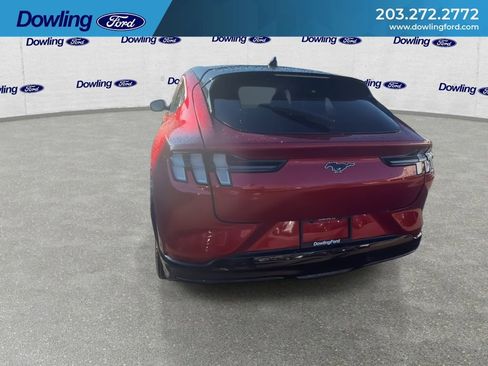 Used 2021 Ford Mustang Mach-E Premium image 9