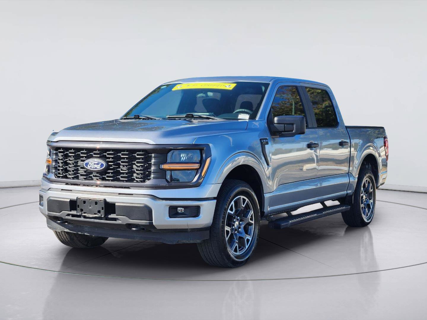 Used 2025 Ford F150 STX w/ Equipment Group 200A AWD/4WD image 3