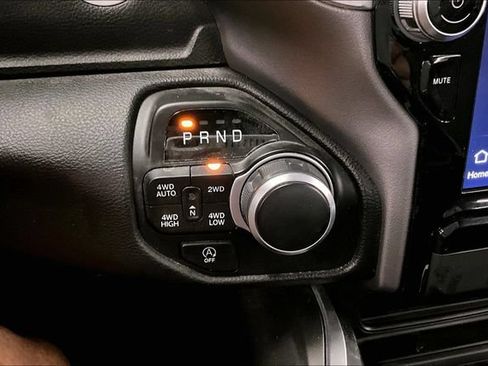 Used 2023 RAM 1500 Big Horn AWD/4WD image 38