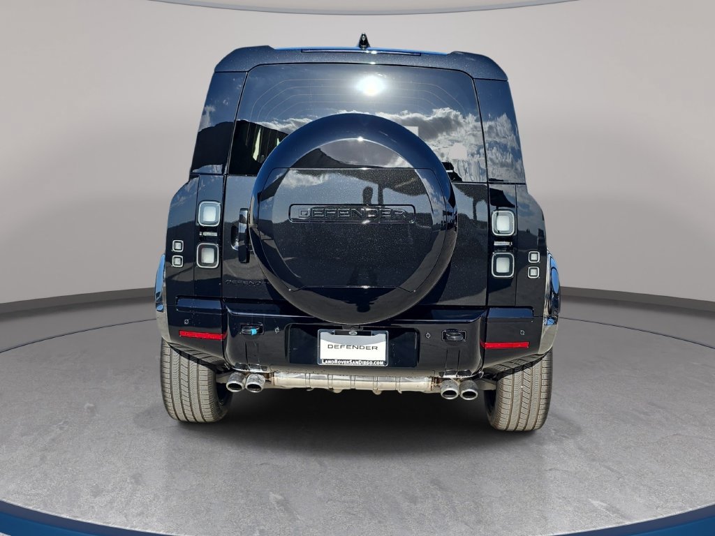 New 2026 Land Rover Defender 90 V8 AWD/4WD image 6