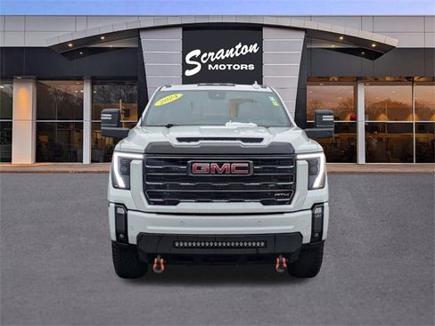 Used 2024 GMC Sierra 2500 AT4 w/ AT4 Premium Plus Package image 8