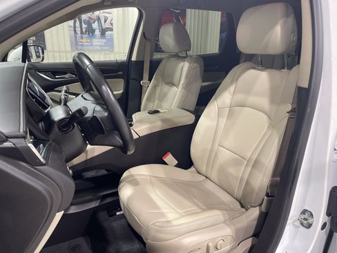 Used 2021 Buick Enclave Essence w/ Sound and Sites Package AWD/4WD image 20