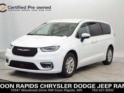 Certified 2023 Chrysler Pacifica Touring-L