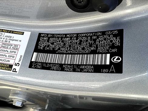 Used 2025 Lexus UX 300h FWD w/ Accessory Package (Z2) image 17