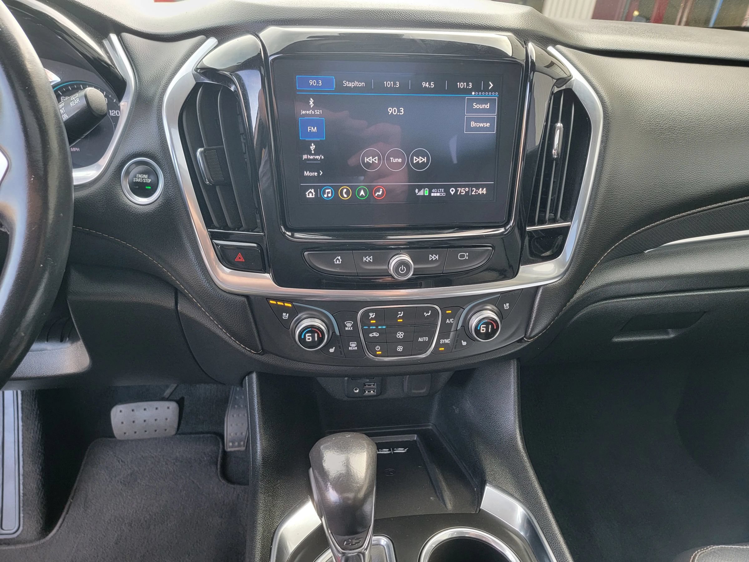 Used 2021 Chevrolet Traverse Premier AWD/4WD image 23