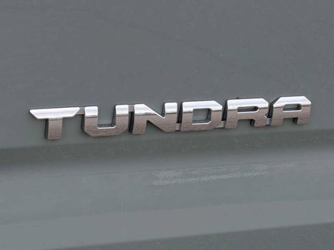 Used 2025 Toyota Tundra Limited AWD/4WD image 11