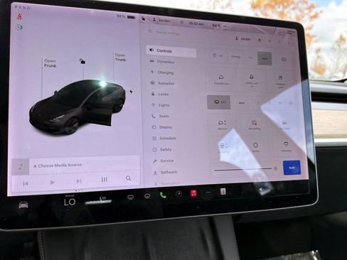 Used 2021 Tesla Model 3 Standard Range Plus image 24