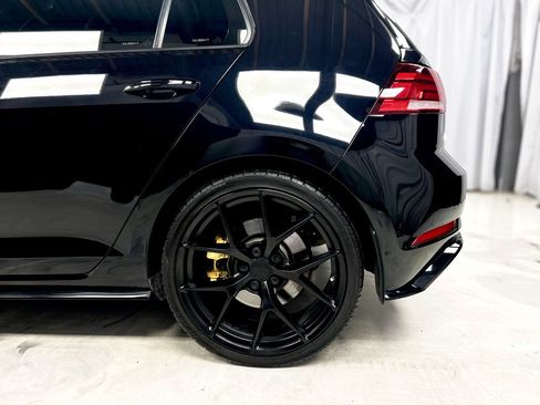 Used 2019 Volkswagen Golf R 4-Door AWD/4WD image 13