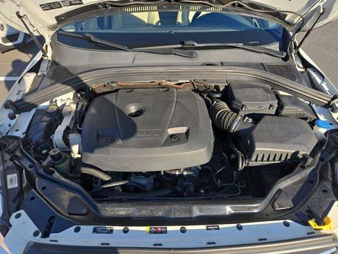 Used 2016 Volvo XC60 T6 w/ Proximity Package FWD image 26