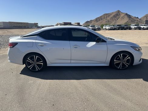 Used 2021 Nissan Sentra SR w/ SR Premium Package FWD image 6