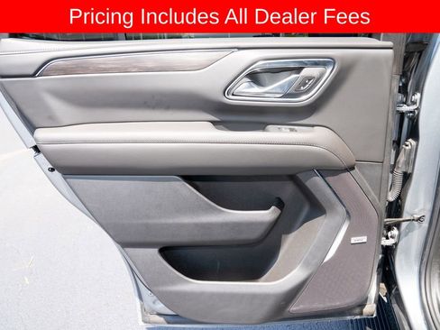 Used 2024 Chevrolet Tahoe Z71 w/ Luxury Package AWD/4WD image 13
