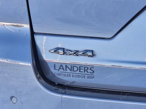 Used 2023 Jeep Grand Cherokee Altitude image 31