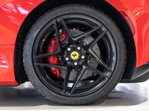 Used 2021 Ferrari F8 Tributo - PASSENGER DISPLAY - FRONT LI image 40