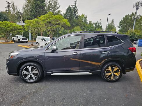 Used 2019 Subaru Forester Touring AWD/4WD image 4