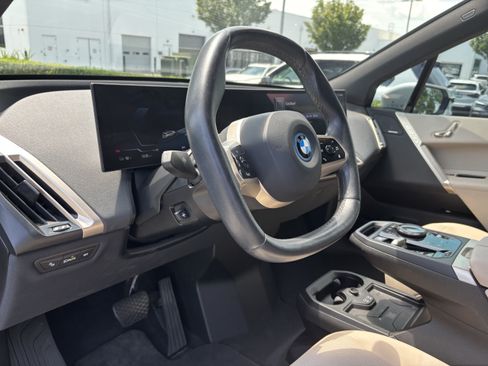 Used 2024 BMW iX xDrive50 w/ Sport Package AWD/4WD image 17