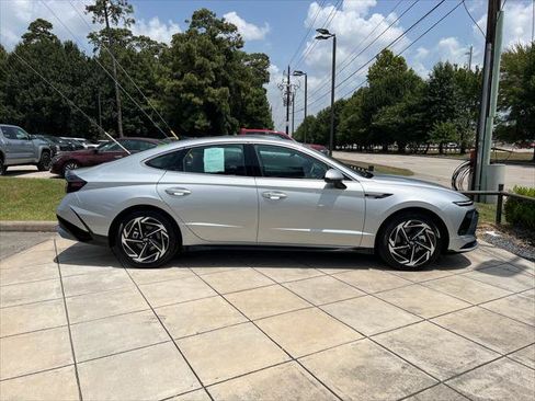 New 2026 Hyundai Sonata SEL FWD image 4
