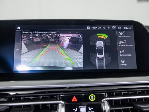 Used 2025 BMW Z4 M40i w/ Edition image 32