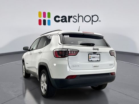 Used 2022 Jeep Compass Latitude w/ Sun and Sound Group AWD/4WD image 3