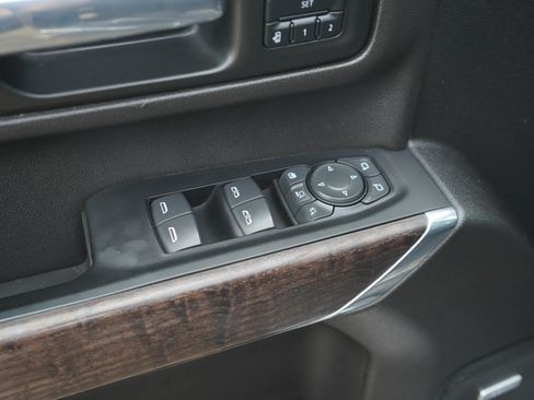 Used 2022 GMC Sierra 2500 Denali AWD/4WD image 18