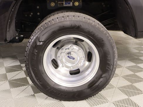 Used 2025 Ford F350 XLT w/ FX4 Off-Road Package image 15