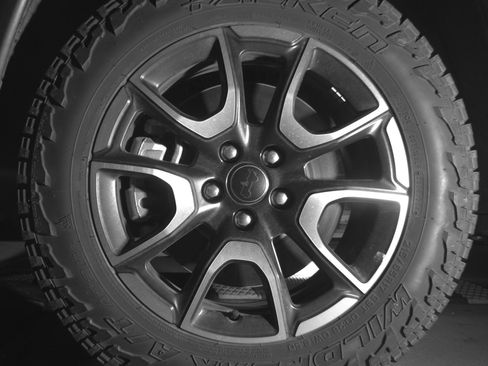 Used 2025 Jeep Compass Trailhawk image 12