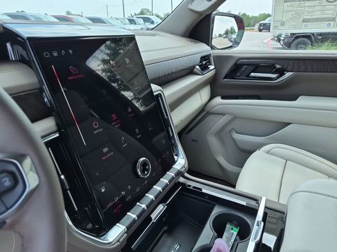 New 2026 GMC Yukon Denali AWD/4WD image 27